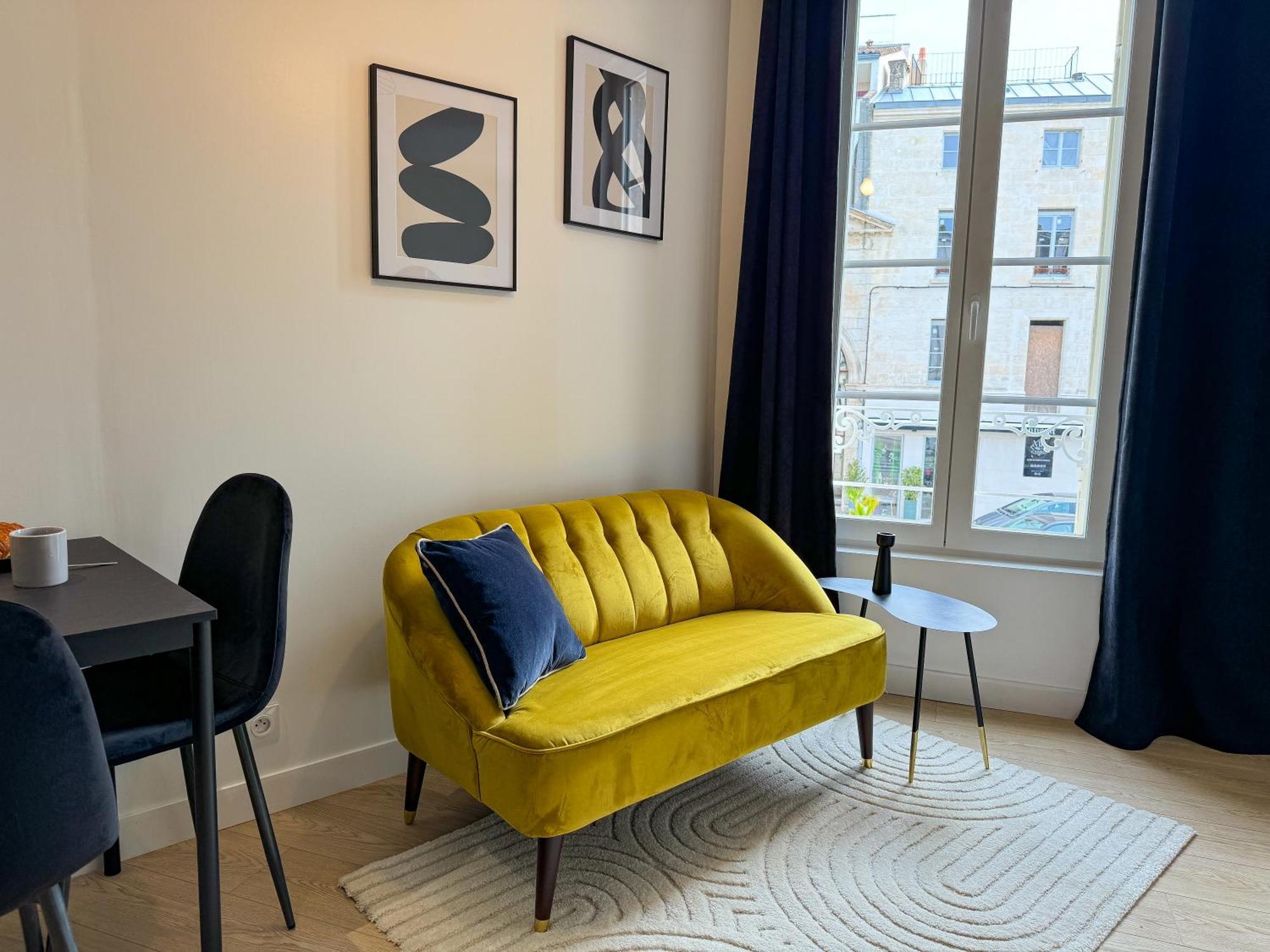 Cozy Niort Apartment Luaran gambar