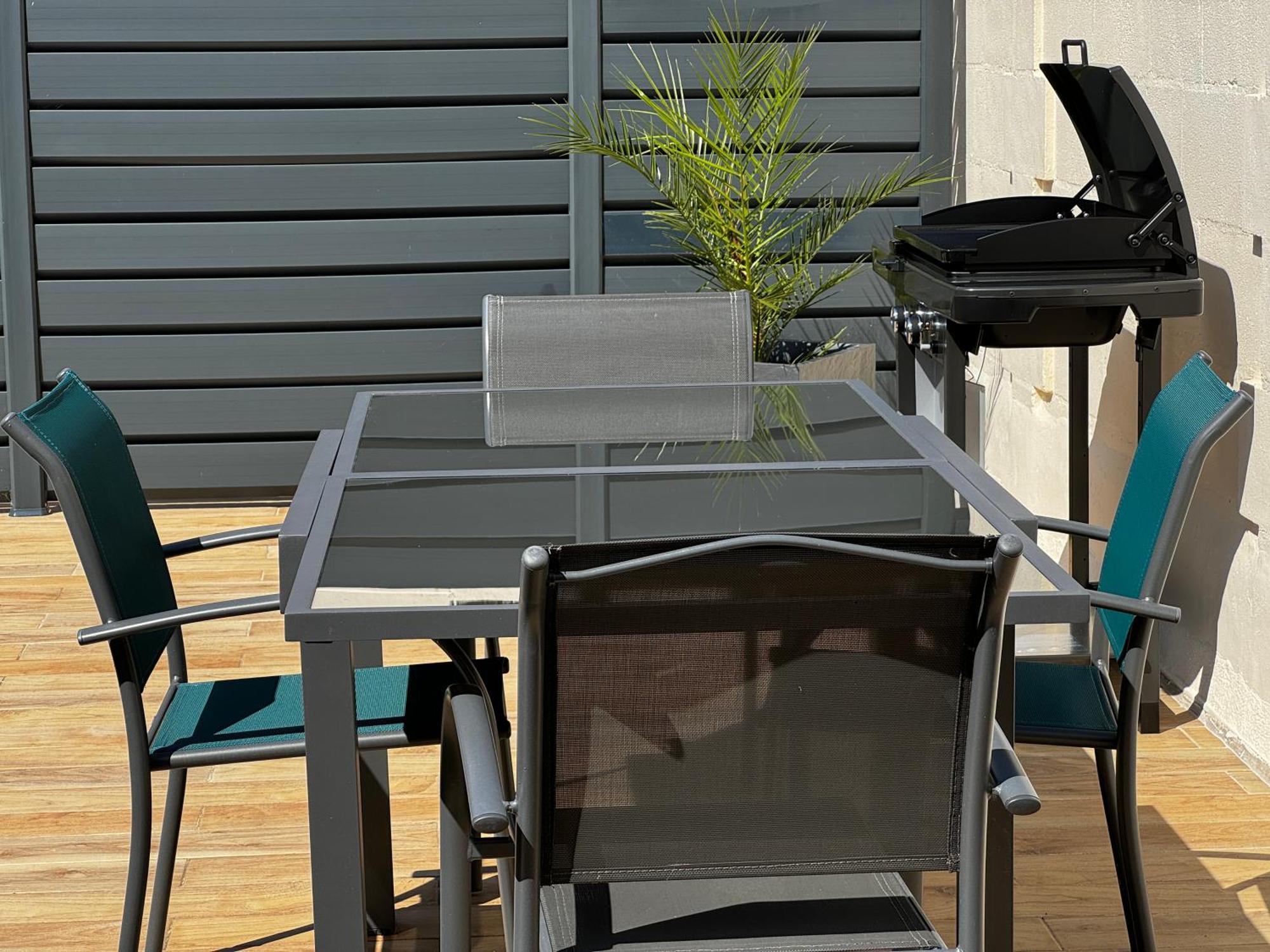 Cozy Niort Apartment Luaran gambar
