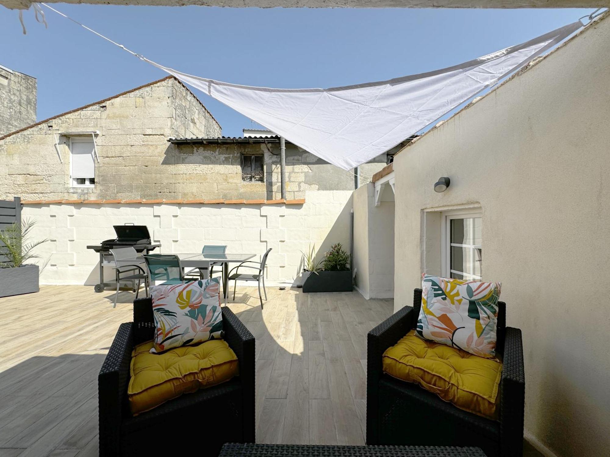 Cozy Niort Apartment Luaran gambar