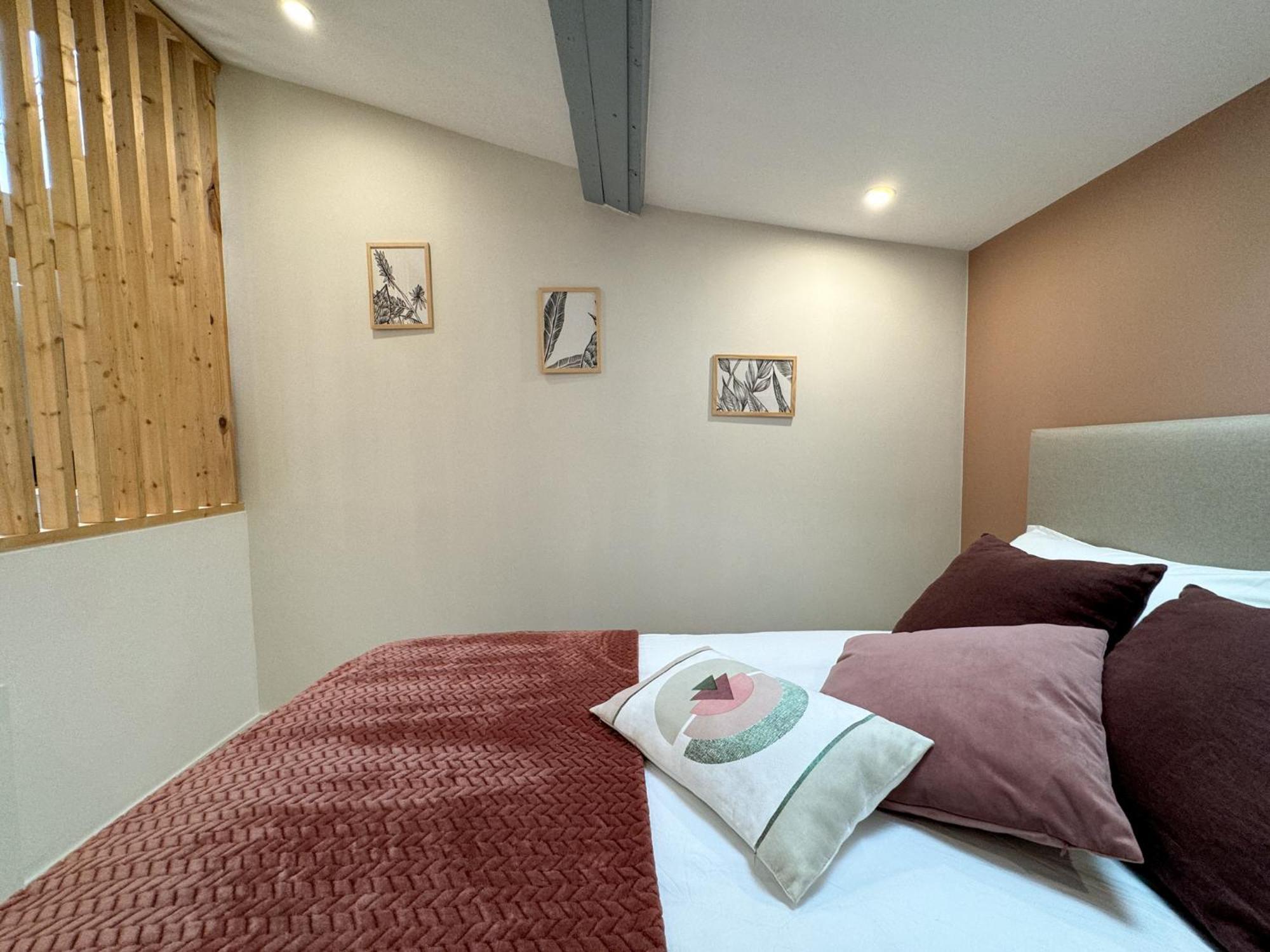 Cozy Niort Apartment Luaran gambar